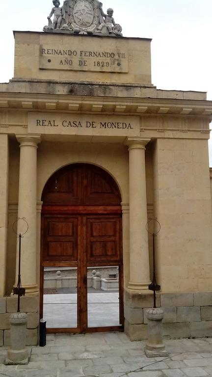 Hotel Casa De La Moneda Segowia Zewnętrze zdjęcie